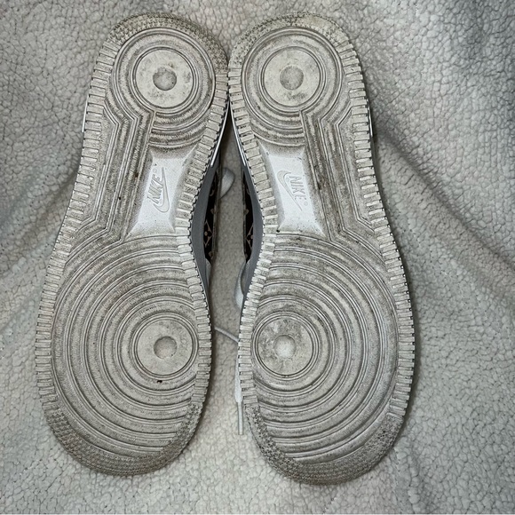 Nike Airforce Ones x Louis Vuitton size Eur 39, 6.5Y - Picture 6 of 11